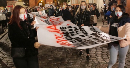 La Polonia indignata per l'interferenza dell'UE sulla questione dell'aborto
