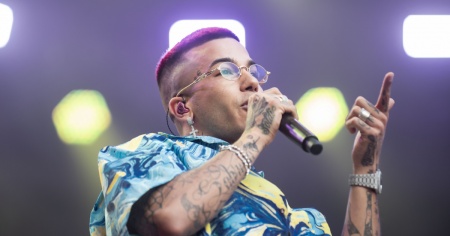 Una piazza intitolata a Sfera Ebbasta