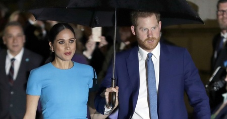 La Regina priva Harry e Meghan di titoli e incarichi