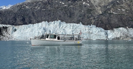 Fino in Alaska con una barca a pannelli solari