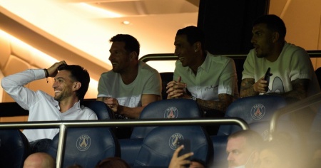 Di Maria, "abbraccio" a Messi