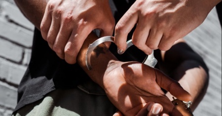 Arrestato sul Malpensa-Lugano: era ricercato per furto