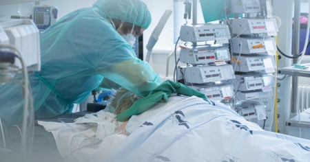 Più pazienti in ospedale: restrizioni in vista?