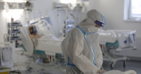 Si appesantisce il bilancio dei morti anche se la popolazione è vaccinata all'80%