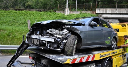 Scontro fra due auto a Giornico