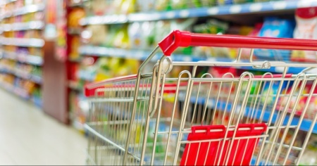 I supermercati potranno decidere se impedire l'accesso a chi non è vaccinato (o guarito)