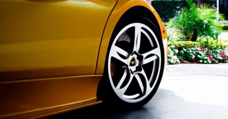 Lamborghini collabora con Porsche per la sua prima elettrica
