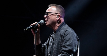 Gigi D’Alessio: parole al miele per Denise e frecciata alla Tatangelo