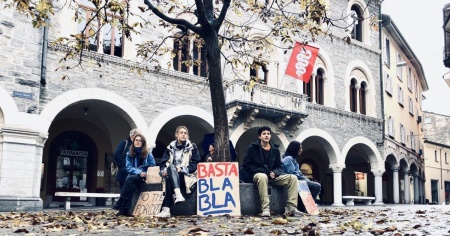 Contro i «bla, bla, bla» dei leader, una protesta anche a Bellinzona