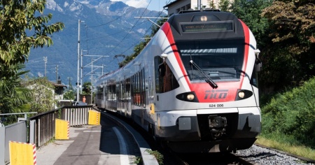 Bus sostitutivi al posto dei treni tra Como e Lugano