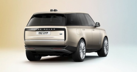 Range Rover V: tanta tecnologia e futuro elettrico