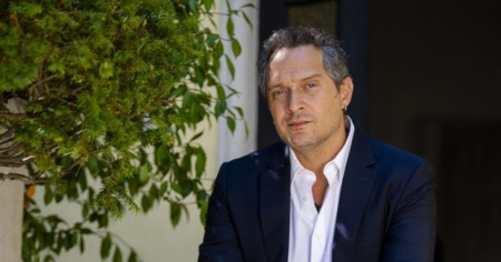 Claudio Santamaria, in arrivo una femminuccia