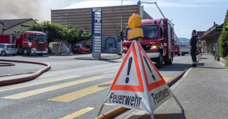 Scoppia un incendio nella stanza di una residenza assistita: un 86enne in gravi condizioni