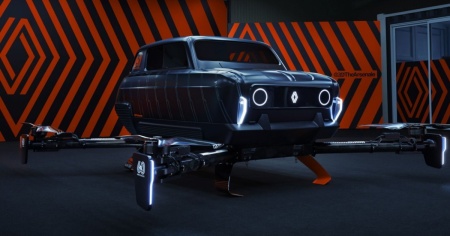 Renault fa volare la R4L