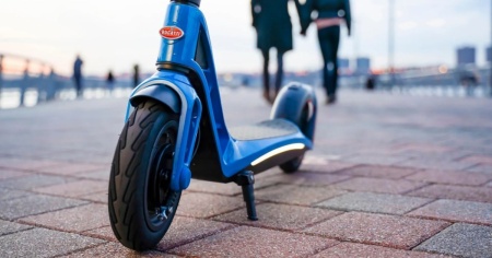 Anche Bugatti ha il suo monopattino elettrico