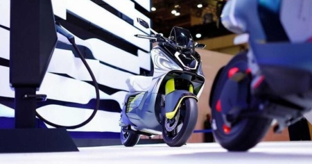 E01: per Yamaha il futuro è sobrio (e economico)