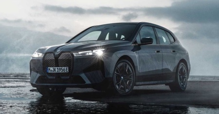 BMW, comfort e potenza nella nuova iX M60