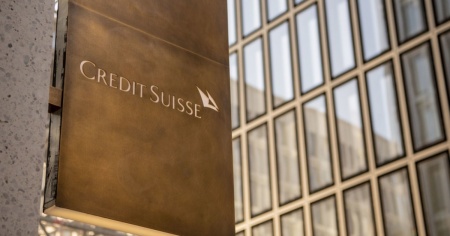 Perdite “tamponate” con vendite di immobili, così Credit Suisse chiude il 2021 in linea