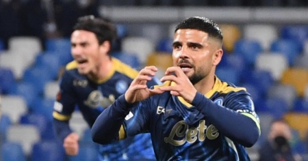 Colpo Napoli: vittoria a Roma e vetta della classifica (in compagnia del Milan)