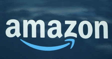 Amazon vola, boom da record per le azioni