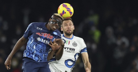 Pari tra Napoli e Inter, Milan all'assalto