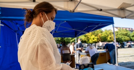 In Svizzera "solo" 20mila casi e 17 decessi