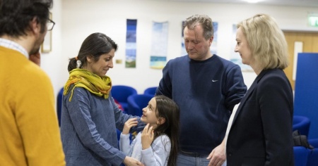 Dopo una lunga odissea, Anooshesh e Nazanin sono a casa