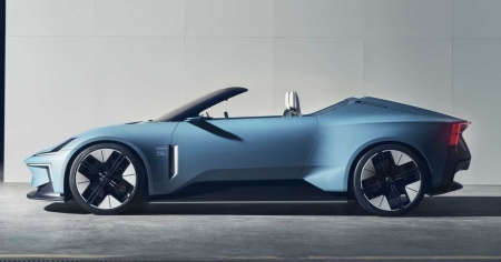 Polestar 02, la cabrio che si fa seguire da un drone
