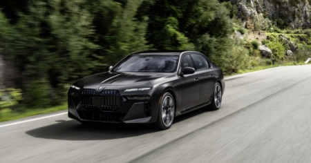 BMW i7: potenza, comfort, sostenibilità