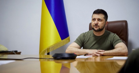 I russi si ritirano e lasciano mine nascoste tra i caduti