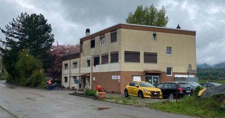 Omicidio al centro d'asilo, la vittima è una 38enne afghana