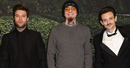 Fedez, gesti di pace con J-Ax e Rovazzi