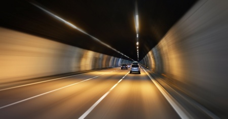 Perde il controllo dell'auto, muore a 20 anni