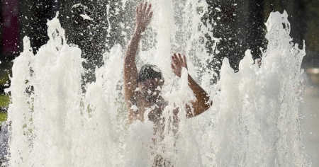 Caldo (quasi) da record, si corre ai ripari