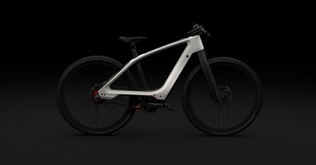 Evari 856, concentrato di tecnologia su due ruote