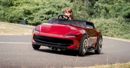 Firefly Sports, più di un’auto giocattolo