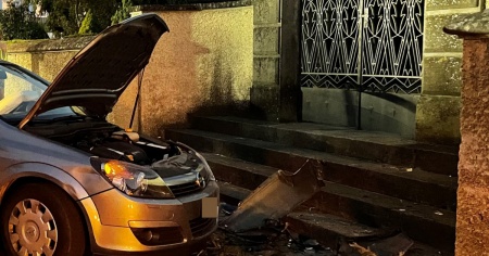 Si schianta con l'auto dopo aver avuto un malore: niente da fare per un 90enne