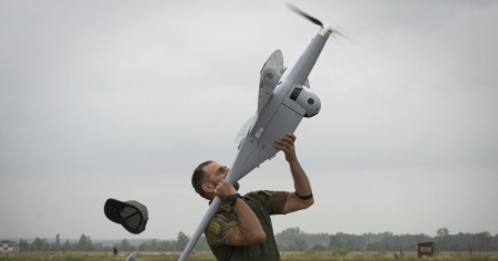 Kiev inizia l'evacuazione del Donetsk: segui il live