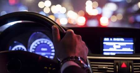 Persone sulla strada sulla A2 tra Bellinzona nord e sud