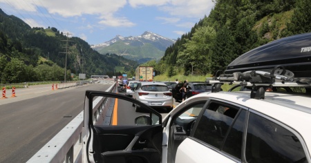 Incidente nel S. Gottardo, tre feriti