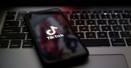 Dati personali raccolti da TikTok, l'Australia indaga
