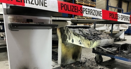Fuoco in un'impresa commerciale