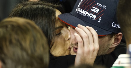 Abbraccio alla sua Kelly, Verstappen celebra la maturità