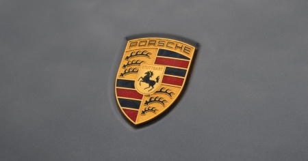 Porsche lavora a un maxi-suv elettrico