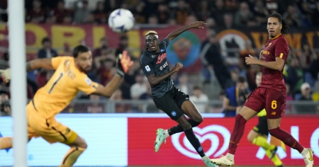 Il Napoli vola con una prodezza di Osimhen