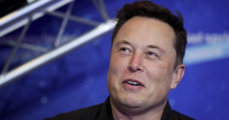 Musk su Twitter: «Lo pagheremo evidentemente troppo caro in questo momento»