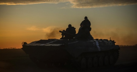 Kiev nazionalizza l'industria chiave e blinda i cieli: LIVE