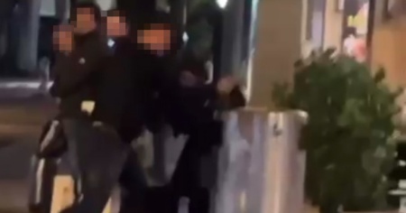 Scazzottata fuori dalla stazione di Locarno