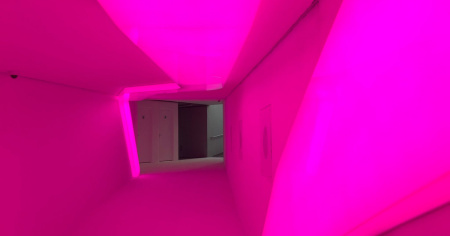 "Mynusio", i passanti "colorano" il sottopassaggio