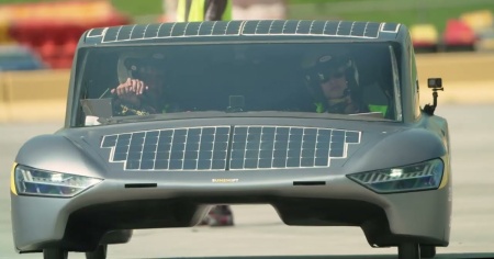 Sunswift 7, auto a pannelli solari da record
